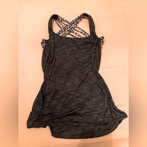 Lululemon tank with built in bra